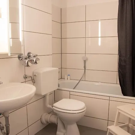 Apartment Bright - - Balcony - Tradefair Neuss